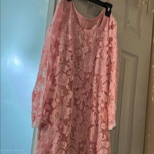 Elegant Pink Lace Long Sleeve Dress